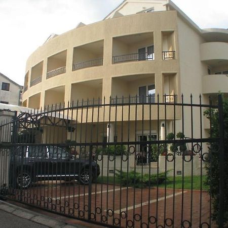 Apartmani Mirenza Μπούντβα Εξωτερικό φωτογραφία