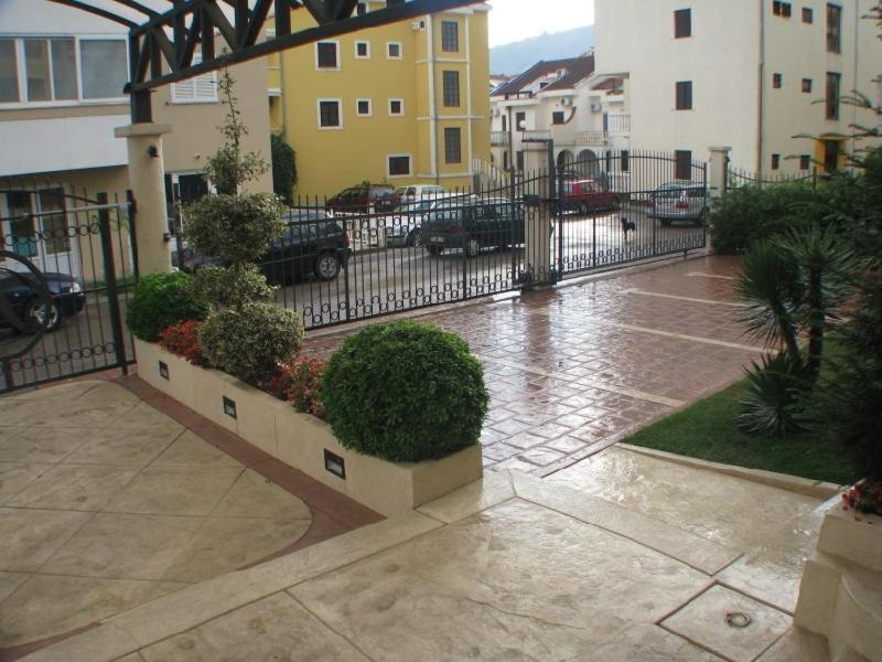 Apartmani Mirenza Μπούντβα Εξωτερικό φωτογραφία